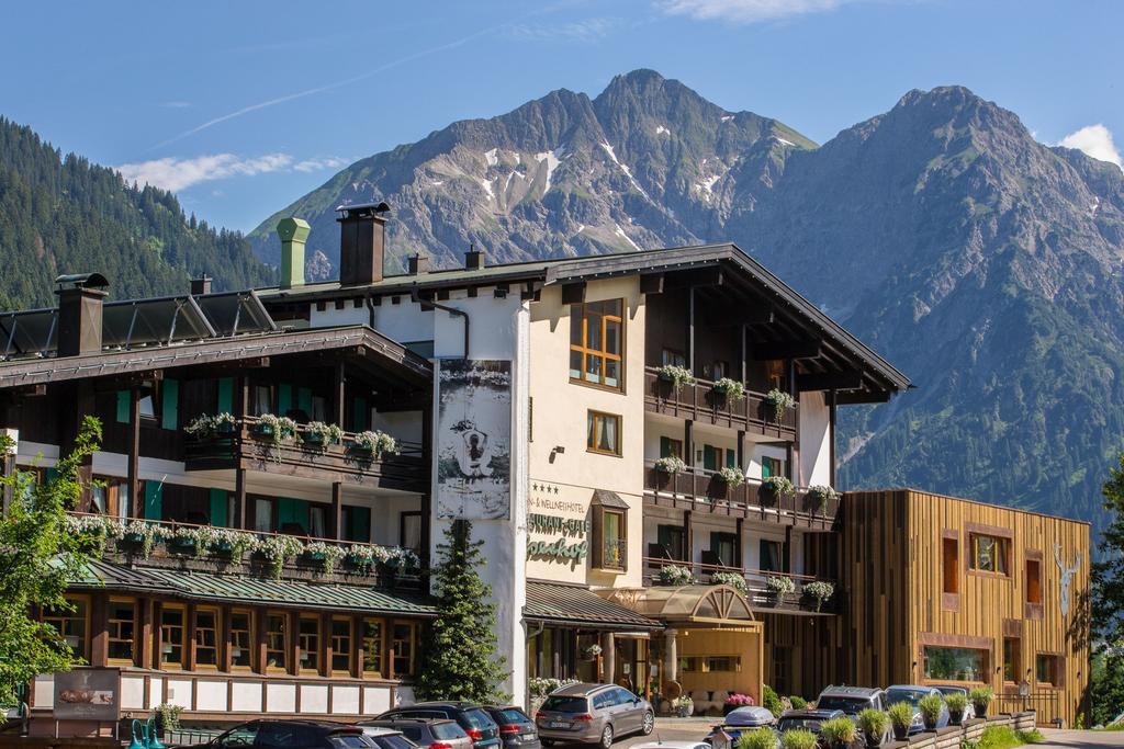 Verwoehn-Wellnesshotel Walserhof Hirschegg  Buitenkant foto